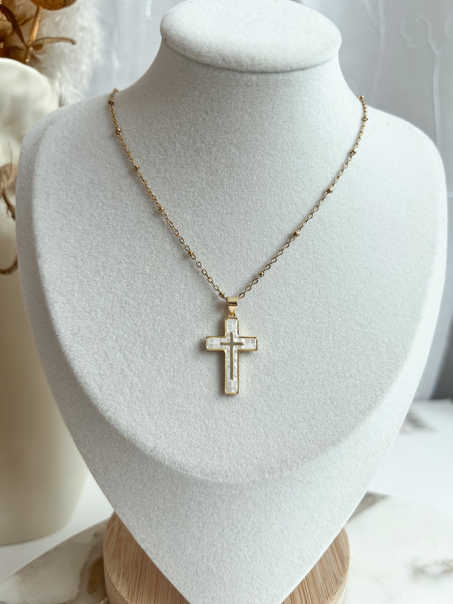 Pick up your cross chain necklace
