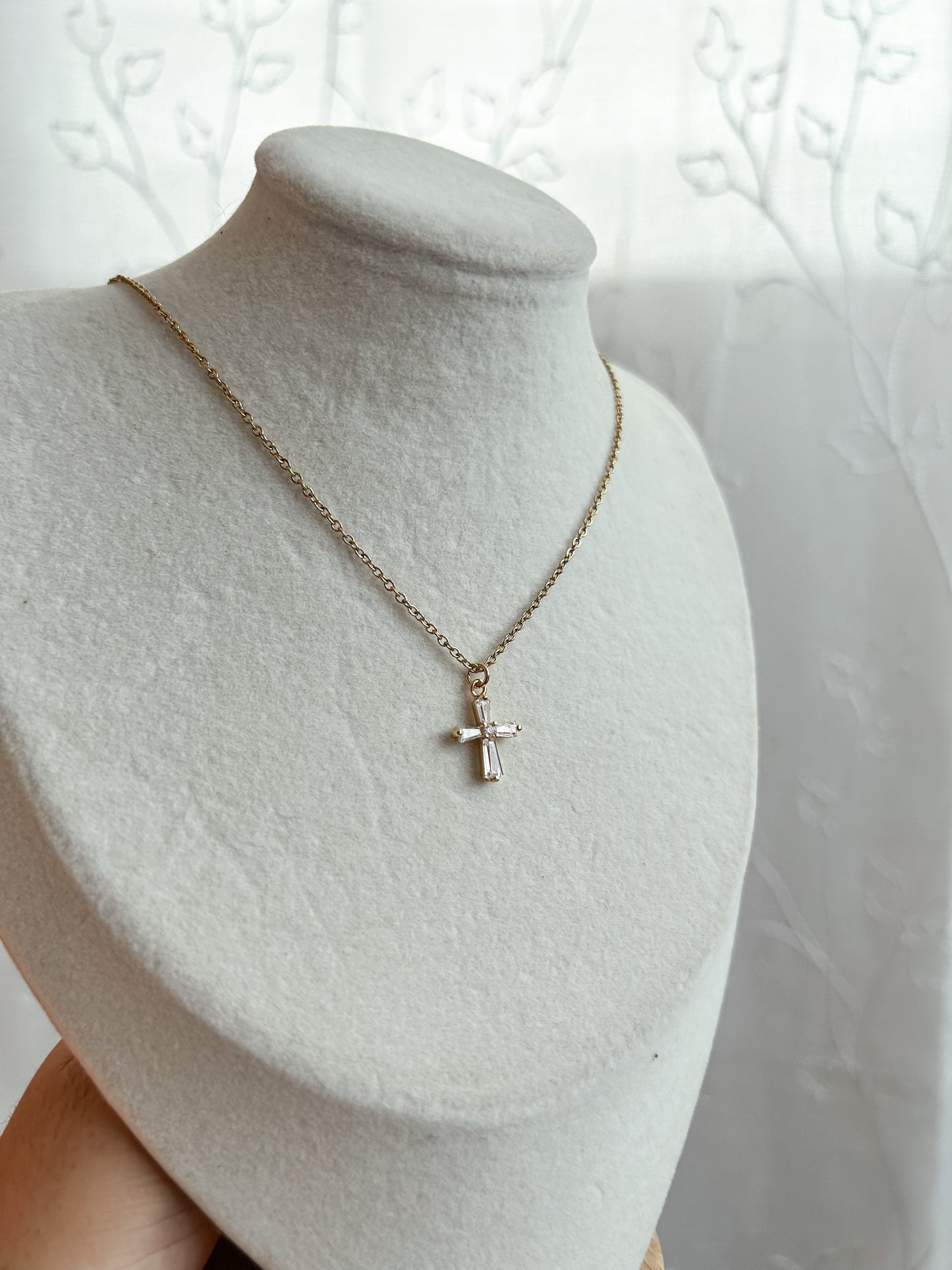 I love you Jesus (gold dainty necklace)